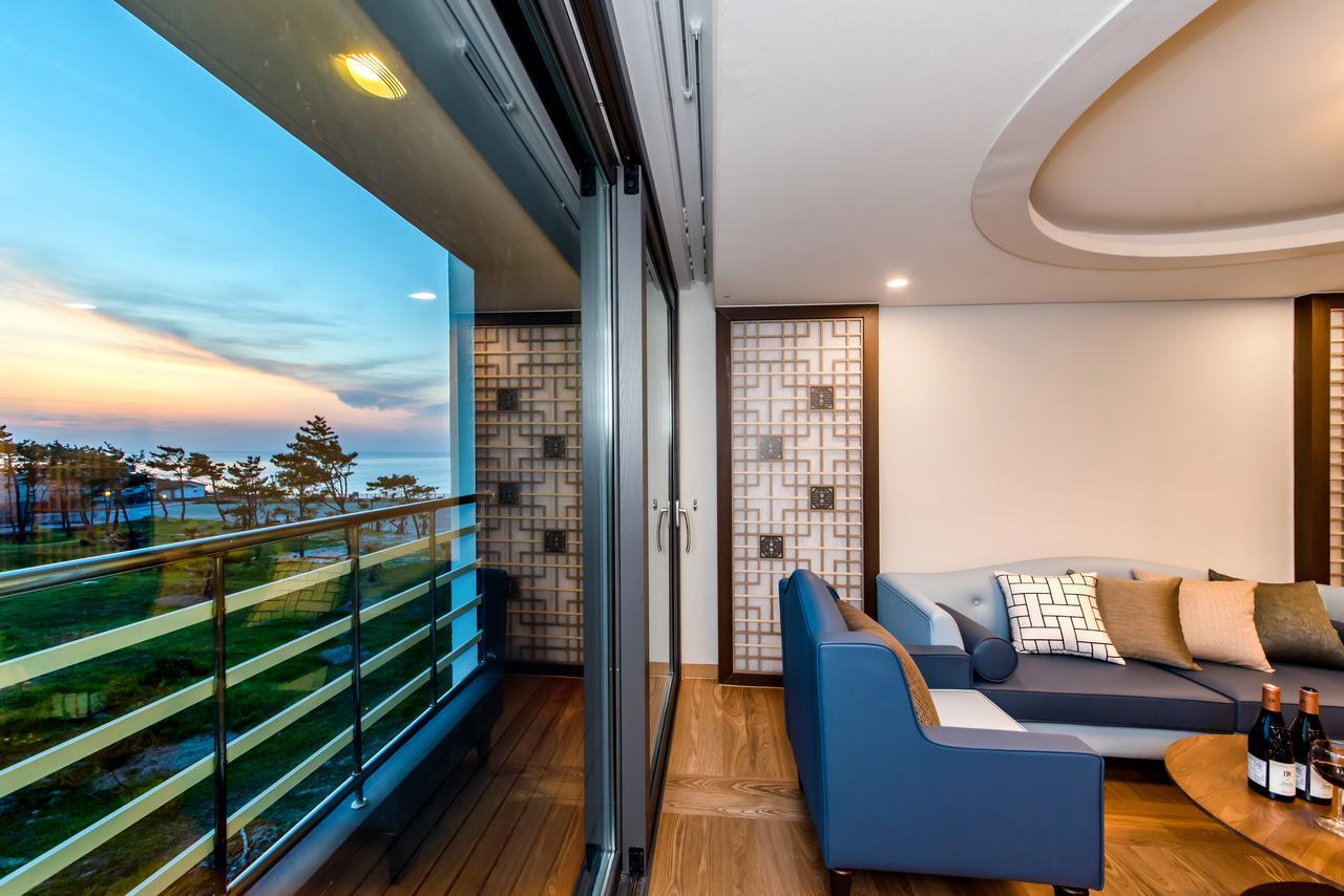 Jeju Marevo Beach Hotel Haga-ri  Exteriör bild