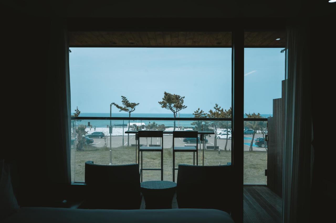 Jeju Marevo Beach Hotel Haga-ri  Exteriör bild